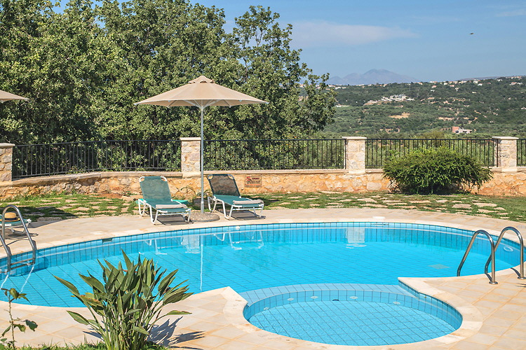 Villa Chloe - Swimming pool